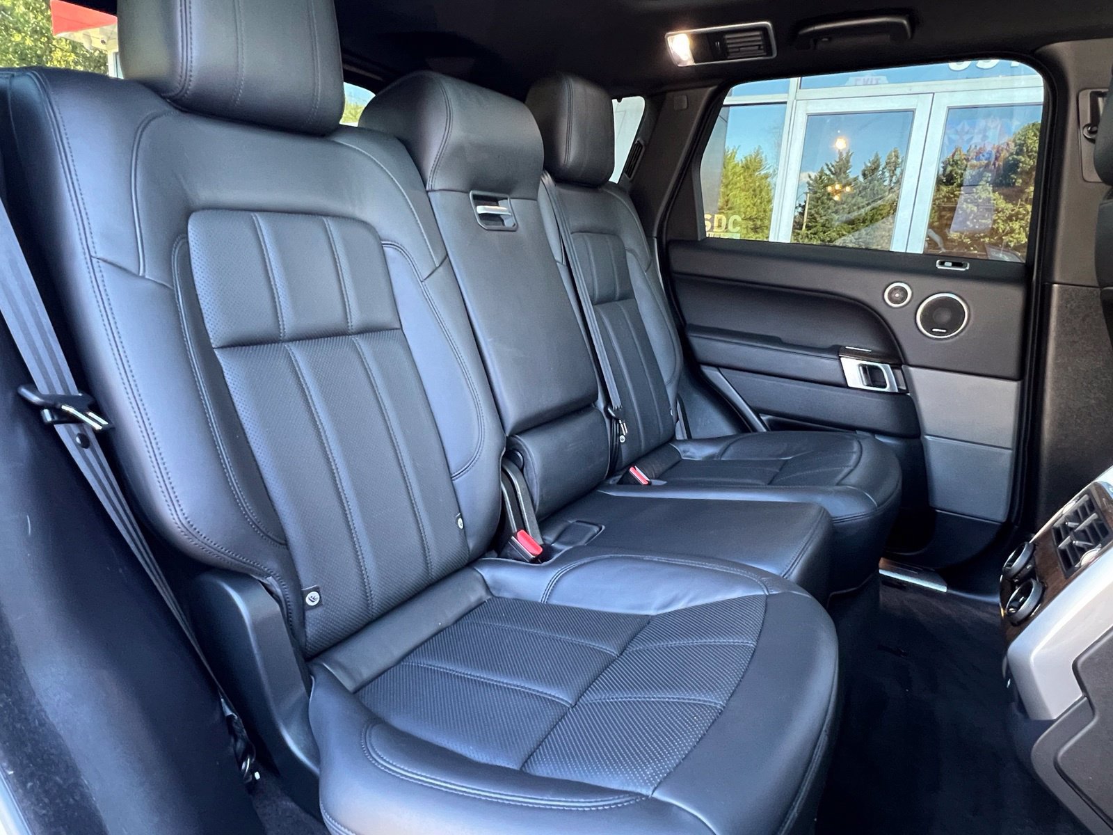 Used 2020 Land Rover Range Rover Sport HSE AWD/4WD image 16