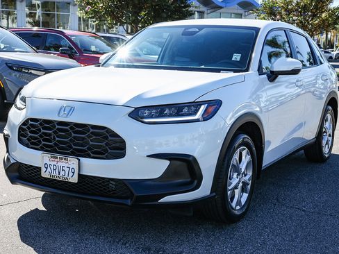 Used 2025 Honda HR-V LX image 7