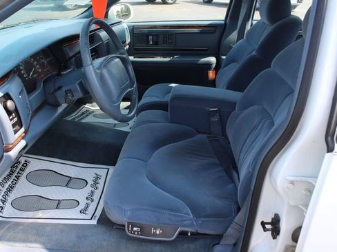 Used 1996 Buick Roadmaster Limited RWD image 17
