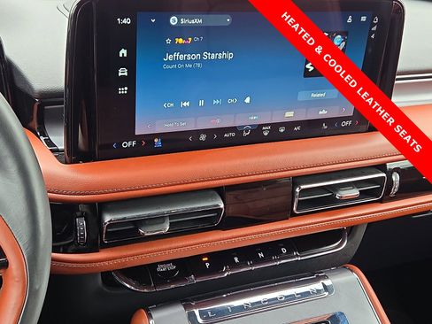 Used 2025 Lincoln Aviator Reserve w/ Equipment Group 201A image 18