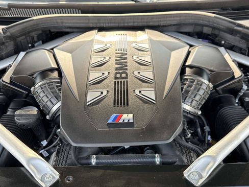Used 2025 BMW X5 M60i AWD/4WD image 13