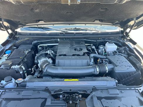 Used 2024 Nissan Frontier SV w/ SV Convenience Package AWD/4WD image 28