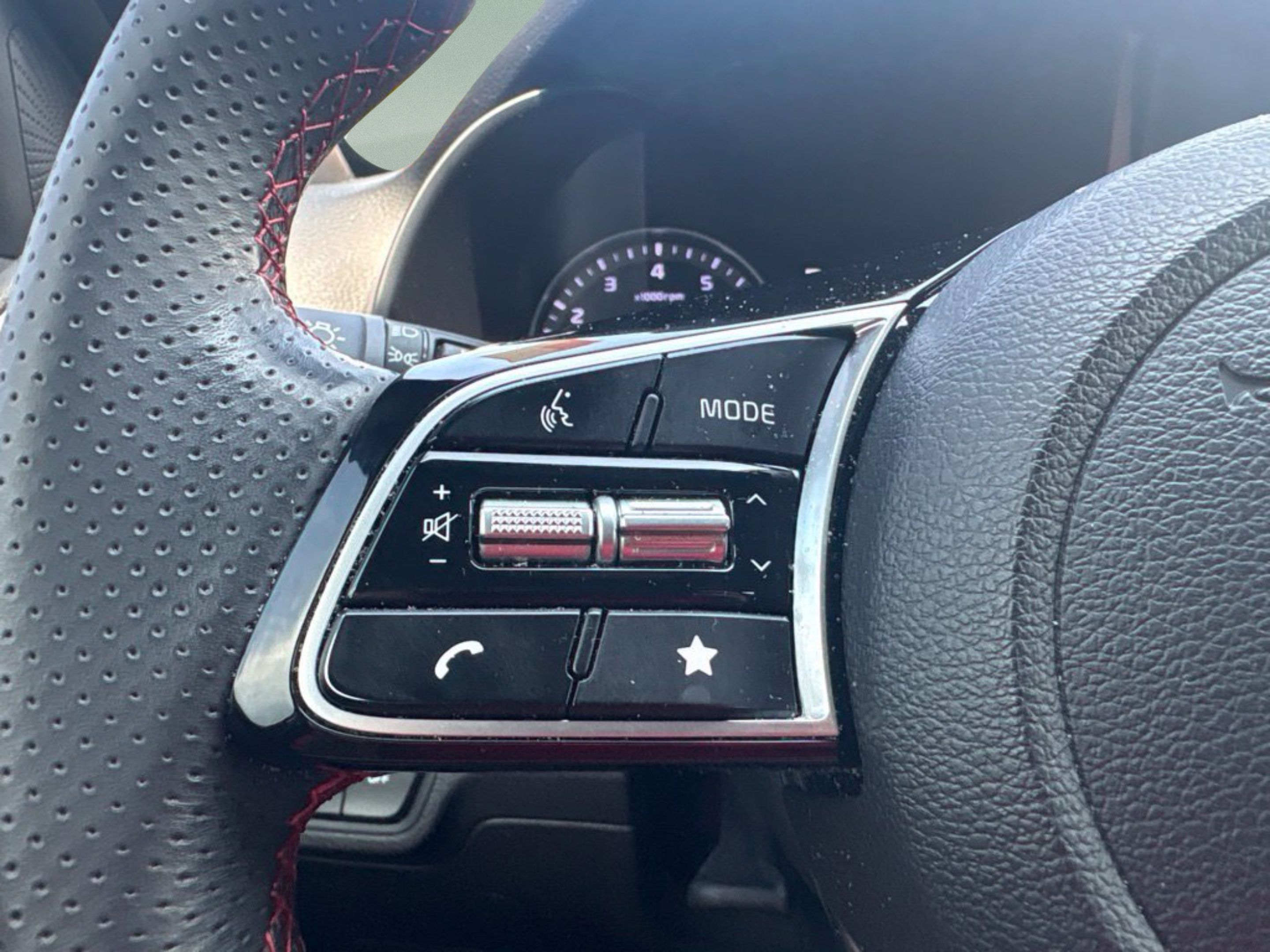 Used 2024 Kia Forte GT FWD image 8