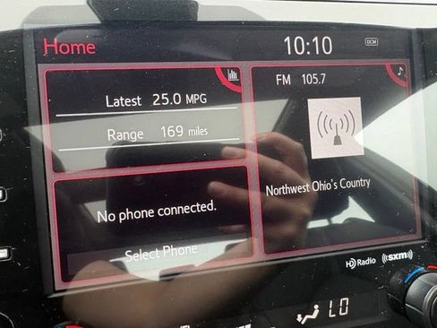 Used 2018 Toyota Camry XSE FWD image 27