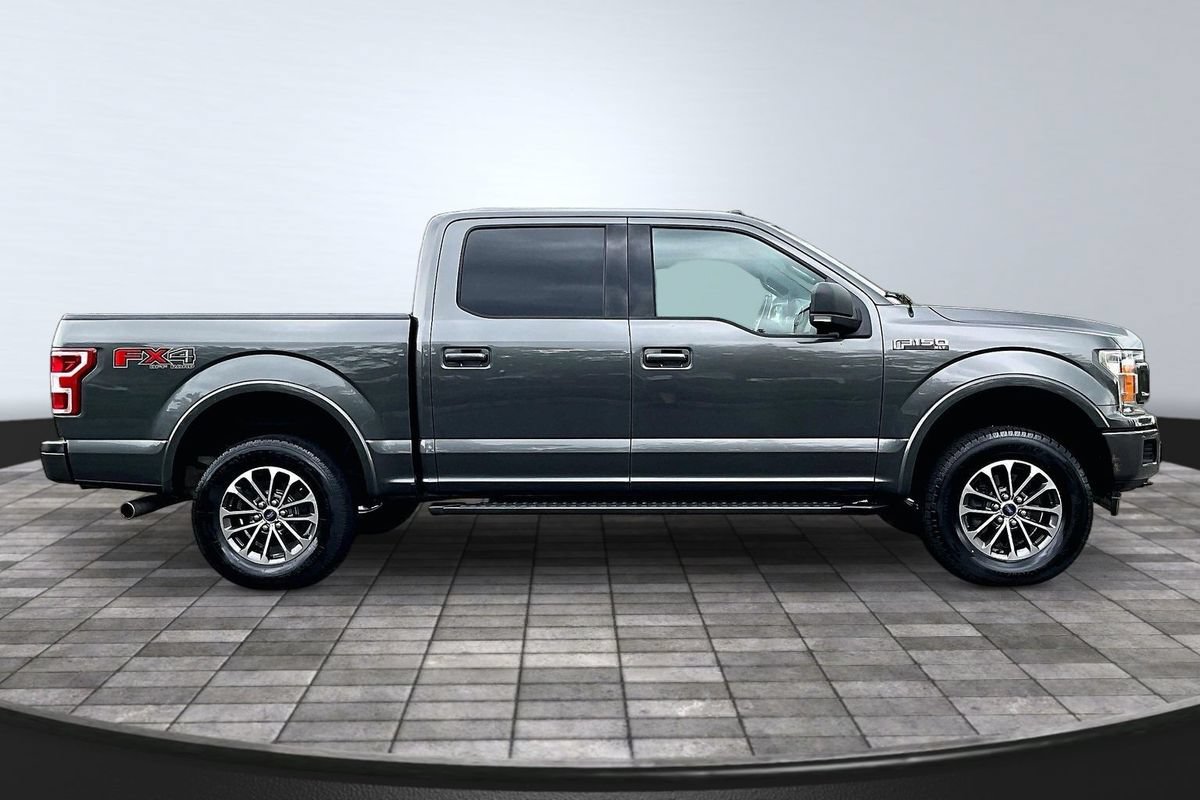 Used 2018 Ford F150 XLT w/ Equipment Group 302A Luxury AWD/4WD image 8