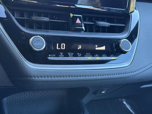 Used 2023 Toyota Corolla SE w/ Carpet Mat Package (TMS) FWD image 25