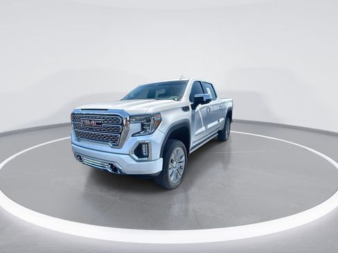 Used 2021 GMC Sierra 1500 Denali w/ Denali Ultimate Package AWD/4WD image 3