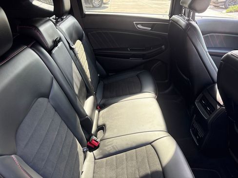 Used 2020 Ford Edge ST-Line image 29