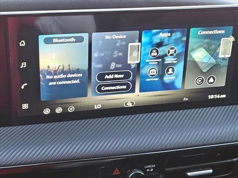 New 2026 Nissan Kicks SR image 14