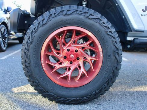 Used 2022 Jeep Gladiator Rubicon w/ Trailer Tow Package image 16