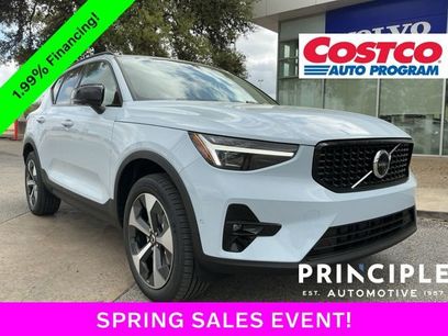 New 2026 Volvo XC40 B5 Plus w/ Protection Package Premier