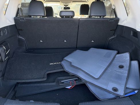 Certified 2023 Nissan Rogue Platinum w/ Platinum Premium Package image 11