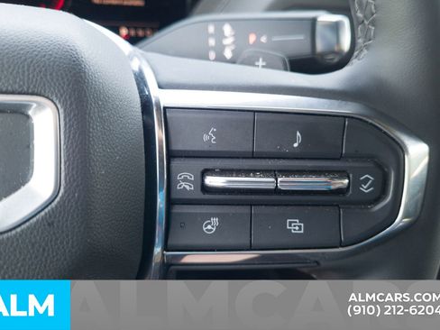 Used 2025 GMC Yukon XL Denali AWD/4WD image 12