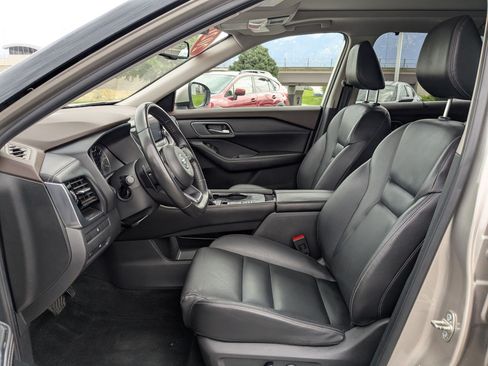 Used 2021 Nissan Rogue SL FWD image 23