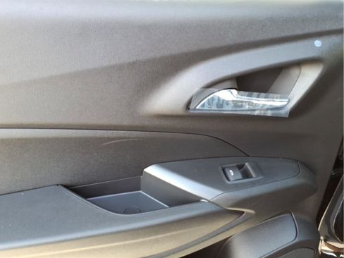 New 2026 Chevrolet Trax LT image 9