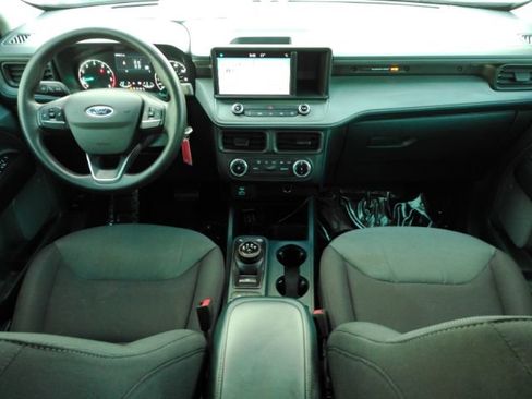 Used 2022 Ford Maverick XL image 3