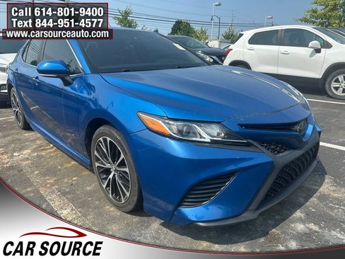 Used 2018 Toyota Camry SE w/ Convenience Package FWD image 1