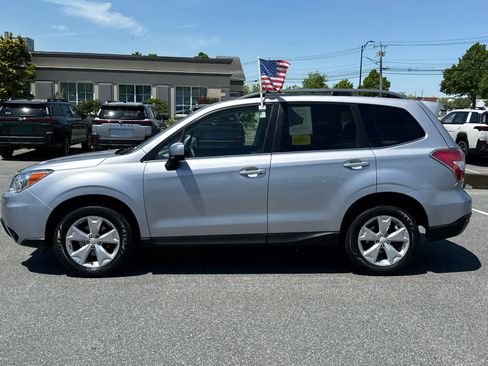 Used 2015 Subaru Forester 2.5i Limited AWD/4WD image 4