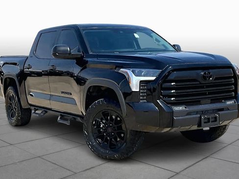 Used 2023 Toyota Tundra SR5 image 3