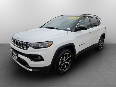 Used 2025 Jeep Compass Limited AWD/4WD image 12