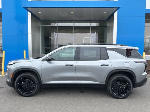 New 2026 Chevrolet Traverse LT image 8