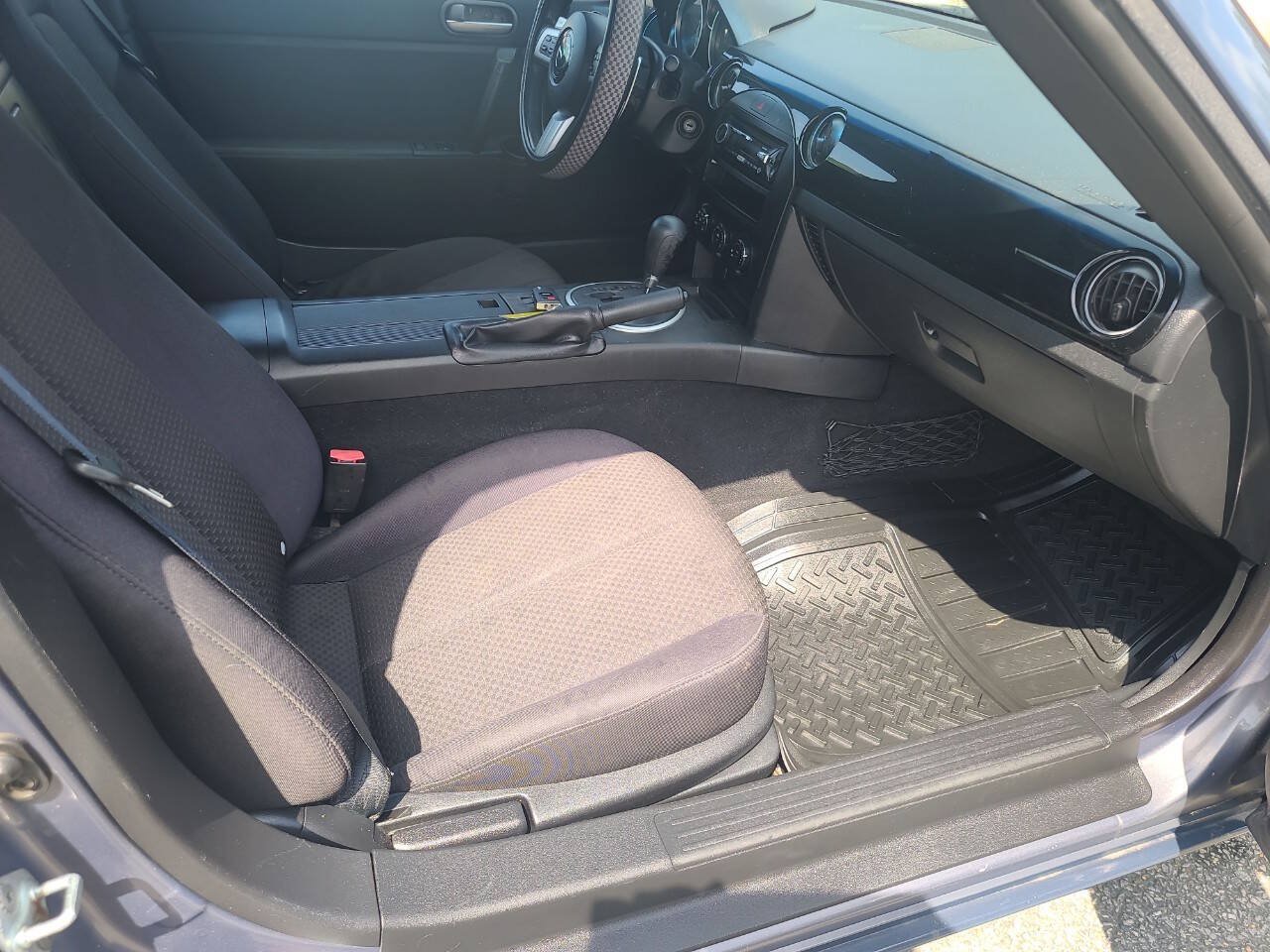 Used 2006 MAZDA MX-5 Miata Touring RWD image 21