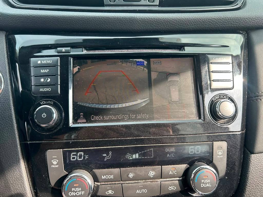 Used 2019 Nissan Rogue SL w/ Premium Package AWD/4WD image 15
