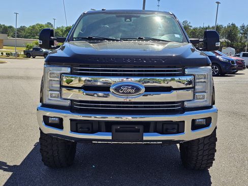 Used 2018 Ford F250 Lariat w/ Lariat Ultimate Package AWD/4WD image 2