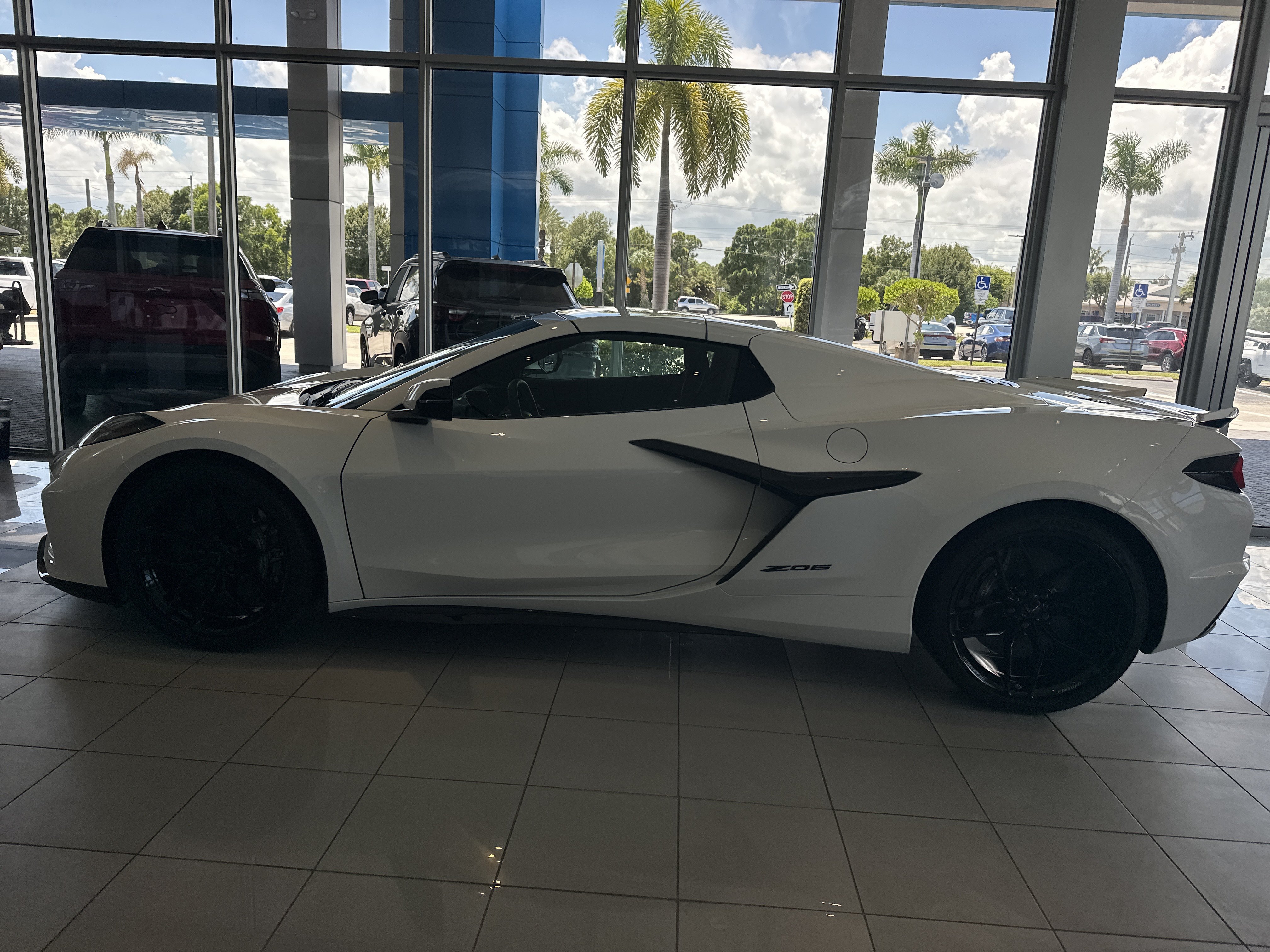 New 2027 Chevrolet Corvette Z06 w/ Stealth Interior Trim Package RWD image 4