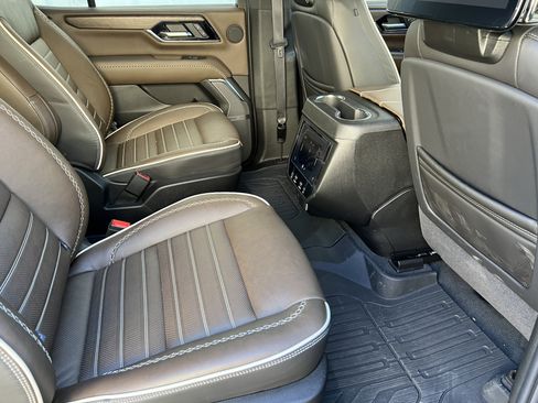 Used 2026 GMC Yukon Denali Ultimate AWD/4WD image 22
