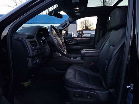 Used 2022 Chevrolet Tahoe RST w/ Sport Performance Package image 13