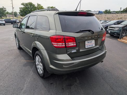Used 2017 Dodge Journey SE FWD image 4