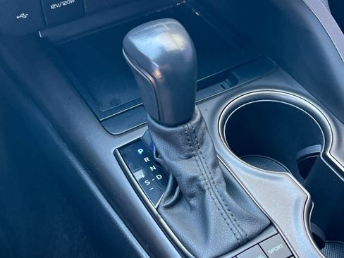 Used 2021 Toyota Camry SE image 21