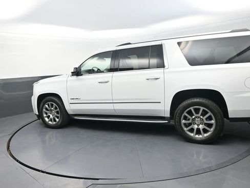Used 2019 GMC Yukon XL Denali image 51