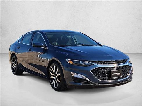 Used 2024 Chevrolet Malibu RS FWD image 3