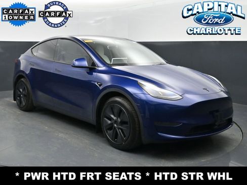 Used 2024 Tesla Model Y 2WD image 3