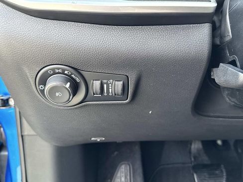 New 2026 Jeep Compass Latitude image 19