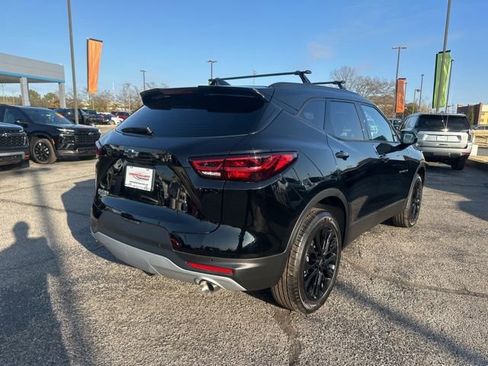 New 2026 Chevrolet Blazer LT w/ Convenience Package FWD image 3