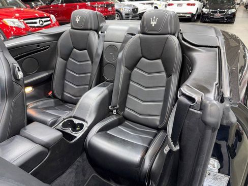 Used 2015 Maserati GranTurismo Sport image 12