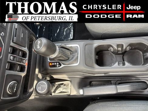 Used 2025 Jeep Wrangler Unlimited Sport AWD/4WD image 19