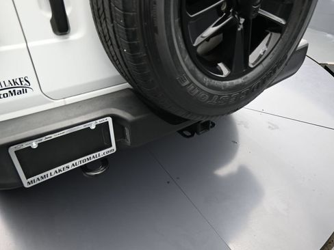 Used 2022 Jeep Wrangler Unlimited Sport AWD/4WD image 38