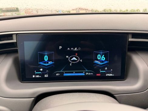 Used 2023 Hyundai Tucson Limited w/ Cargo Package FWD image 11