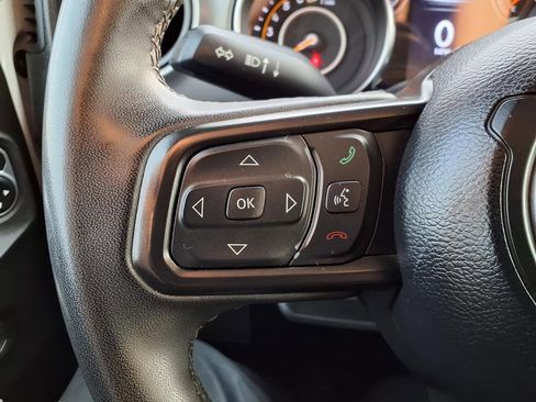 Used 2023 Jeep Gladiator Sport image 12