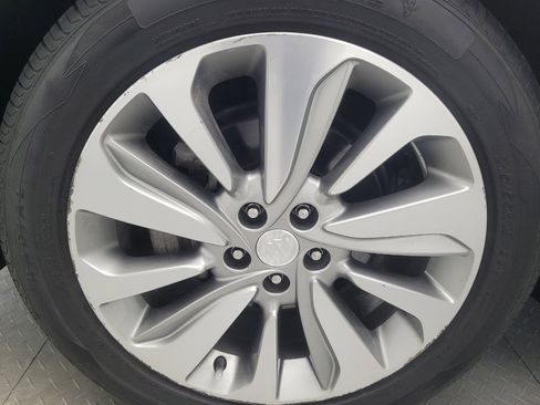 Used 2018 Buick Encore Preferred image 31