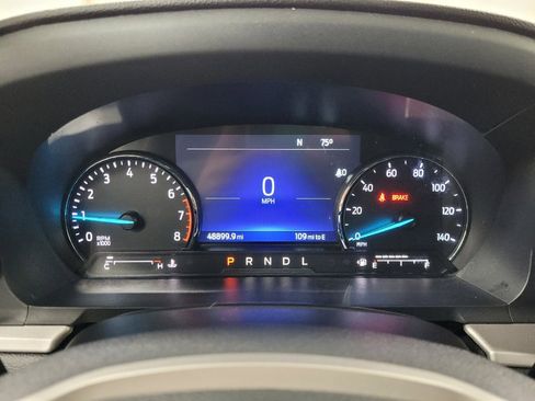 Used 2022 Ford Explorer XLT w/ Equipment Group 202A AWD/4WD image 23