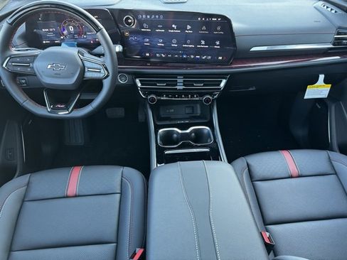 New 2026 Chevrolet Traverse RS image 11