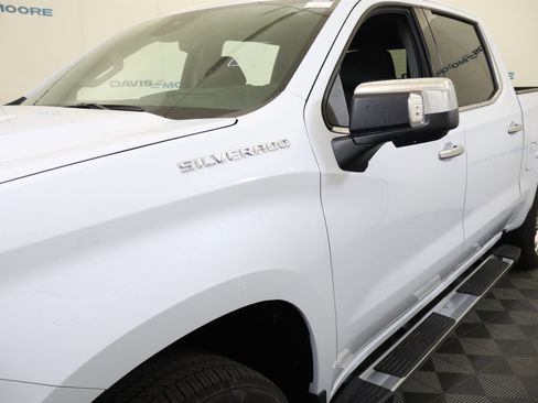 New 2026 Chevrolet Silverado 1500 LTZ w/ LTZ Premium Package AWD/4WD image 13