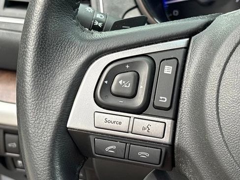 Used 2017 Subaru Outback 2.5i Limited AWD/4WD image 20