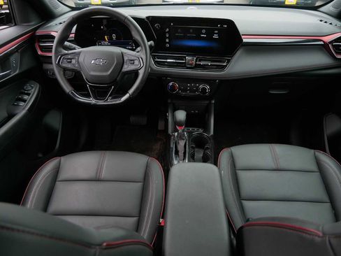Certified 2025 Chevrolet TrailBlazer RS w/ Driver Confidence Package image 10