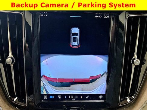 Used 2023 Volvo XC60 B5 Plus w/ Climate Package image 22